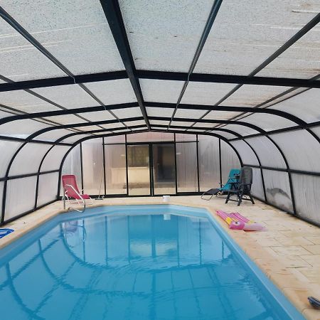 Maison A La Campagne Avec Piscine Flayat Buitenkant foto