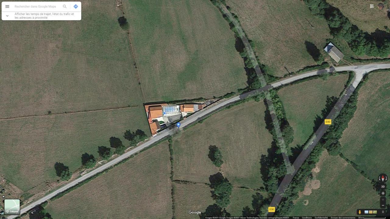 Maison A La Campagne Avec Piscine Flayat Buitenkant foto